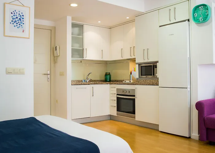 Apartamento Holidays2malaga Juan De Mena *