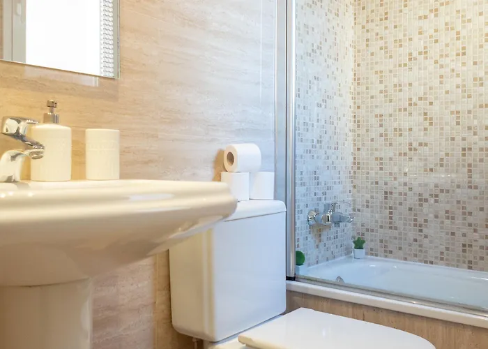 Apartamento Holidays2malaga Juan De Mena *